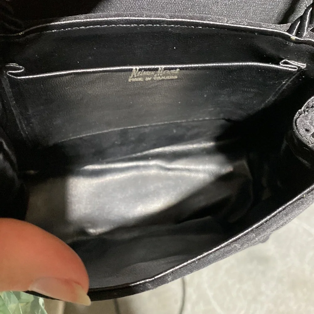 Neiman Marcus Gold Tassel Bag Small
Luxury purse​​ - Picture 4 of 11